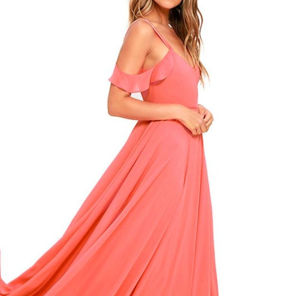 NWT Lulu's Coral Flowy Maxi Dress - Small